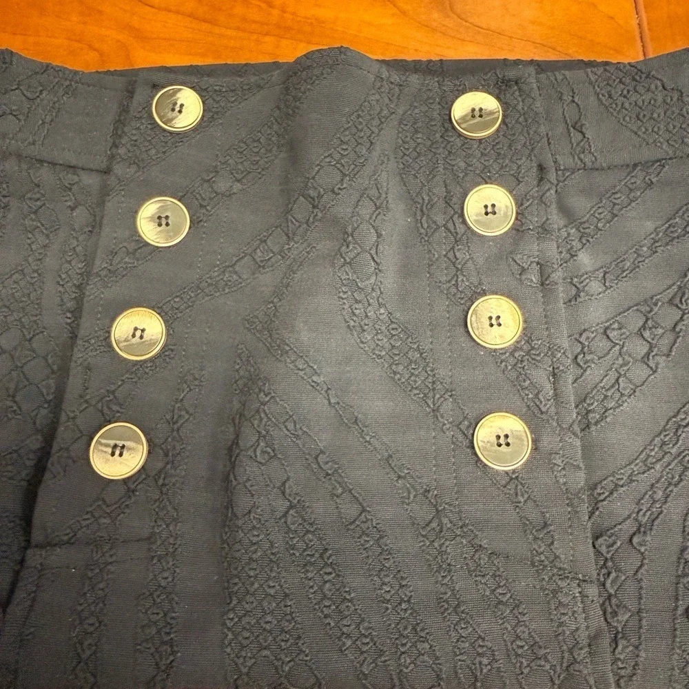 J McLaughlin Black Pencil Skirt with Jacquard Animal‎ Print NWT